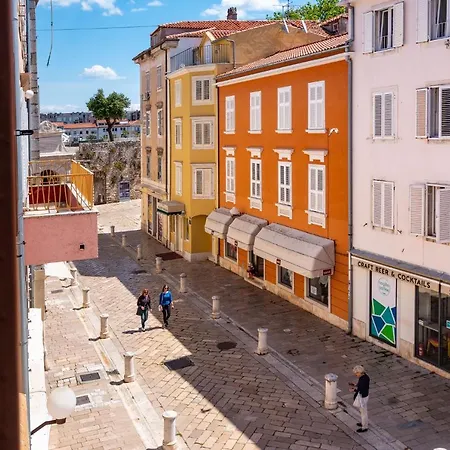 Luxury Old Town Oda ve Kahvaltı