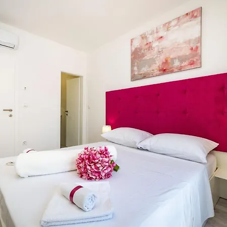 Luxury Old Town Oda ve Kahvaltı