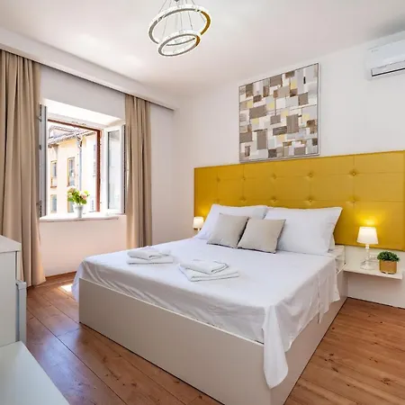 Luxury Old Town Bed & Breakfast *