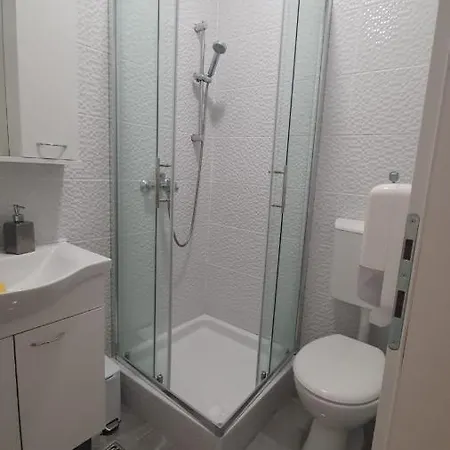 Luxury Old Town Oda ve Kahvaltı 3*