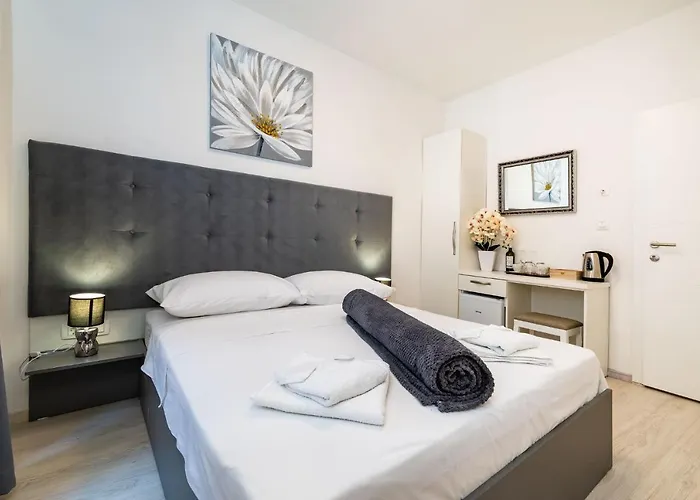 Bed & Breakfast Luxury Old Town 3*